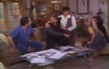 courteneycox-thetroublewithlarry_1063.jpg