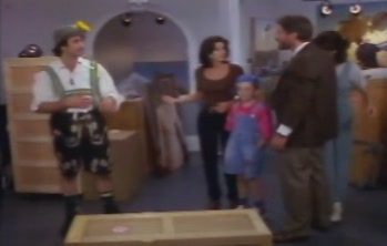 courteneycox-thetroublewithlarry_1952.jpg
