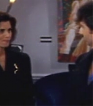 courteneycox-thetroublewithlarry_0518.jpg