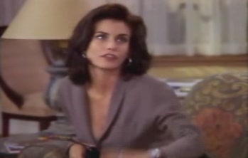courteneycox-thetroublewithlarry_2394.jpg