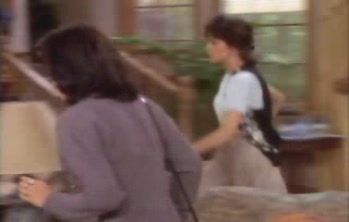 courteneycox-thetroublewithlarry_2453.jpg courteneycox-thetroublewithlarry_2453.jpg