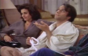 courteneycox-thetroublewithlarry_2682.jpg