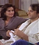 courteneycox-thetroublewithlarry_2668.jpg