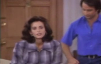 courteneycox-thetroublewithlarry_3557.jpg