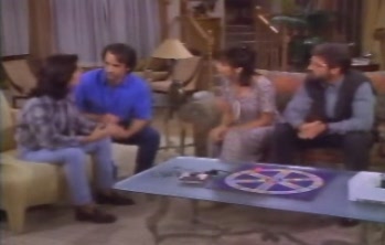 courteneycox-thetroublewithlarry_3591.jpg
