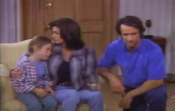 courteneycox-thetroublewithlarry_3658.jpg