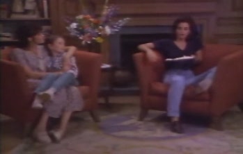 courteneycox-thetroublewithlarry_4021.jpg