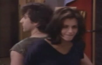 courteneycox-thetroublewithlarry_4351.jpg courteneycox-thetroublewithlarry_4351.jpg