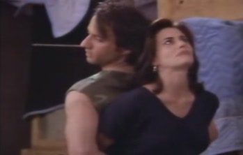 courteneycox-thetroublewithlarry_4423.jpg