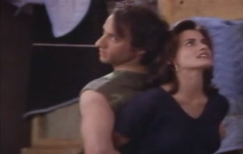 courteneycox-thetroublewithlarry_4424.jpg