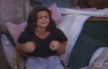 courteneycox-thetroublewithlarry_4607.jpg