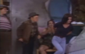 courteneycox-thetroublewithlarry_4640.jpg