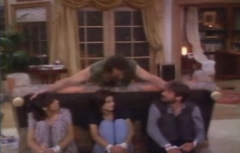 courteneycox-thetroublewithlarry_5048.jpg