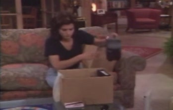 courteneycox-thetroublewithlarry_5127.jpg