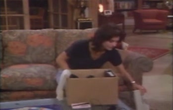 courteneycox-thetroublewithlarry_5162.jpg