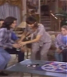 courteneycox-thetroublewithlarry_3783.jpg