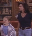 courteneycox-thetroublewithlarry_4078.jpg