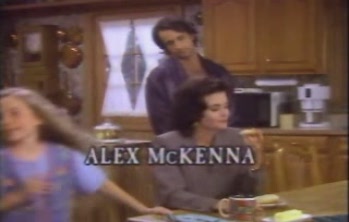courteneycox-thetroublewithlarry_5354.jpg