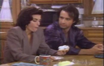 courteneycox-thetroublewithlarry_5474.jpg