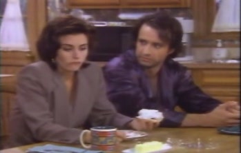 courteneycox-thetroublewithlarry_5475.jpg courteneycox-thetroublewithlarry_5475.jpg