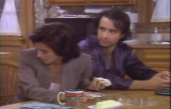 courteneycox-thetroublewithlarry_5479.jpg