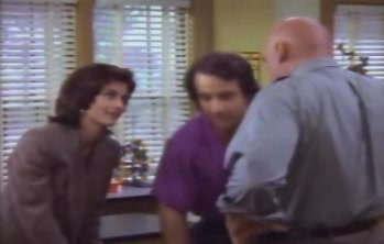 courteneycox-thetroublewithlarry_6081.jpg