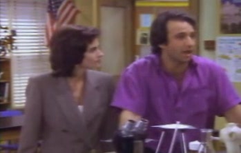 courteneycox-thetroublewithlarry_6128.jpg