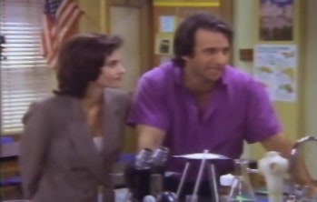 courteneycox-thetroublewithlarry_6135.jpg