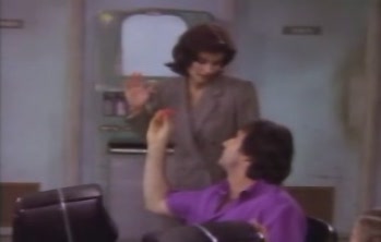 courteneycox-thetroublewithlarry_6187.jpg