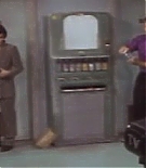 courteneycox-thetroublewithlarry_6336.jpg
