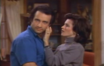 courteneycox-thetroublewithlarry_7331.jpg courteneycox-thetroublewithlarry_7331.jpg