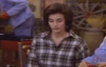 courteneycox-thetroublewithlarry_8155.jpg courteneycox-thetroublewithlarry_8155.jpg