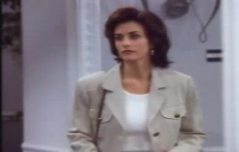 courteneycox-thetroublewithlarry_0115.jpg