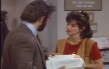 courteneycox-thetroublewithlarry_0306.jpg