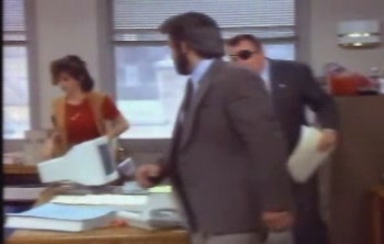courteneycox-thetroublewithlarry_0424.jpg